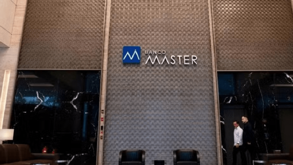 PF aponta que senador Jaques Wagner atuou em três frentes para beneficiar Banco Master