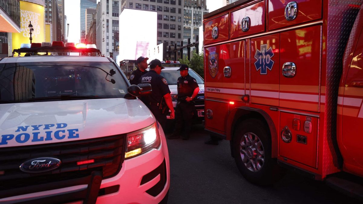 Ataque a facadas em estação de trem de Nova York deixa seis feridos