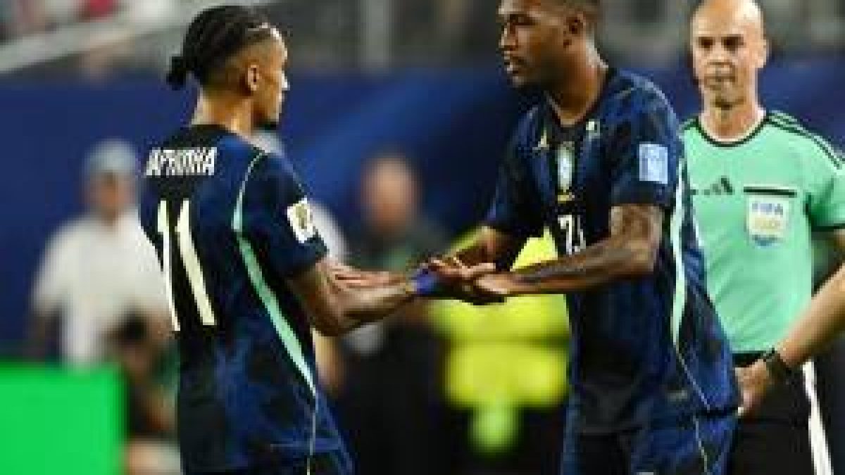 Rayan substitui Raphinha no time do Brasil para enfrentar a Escócia; veja escalação