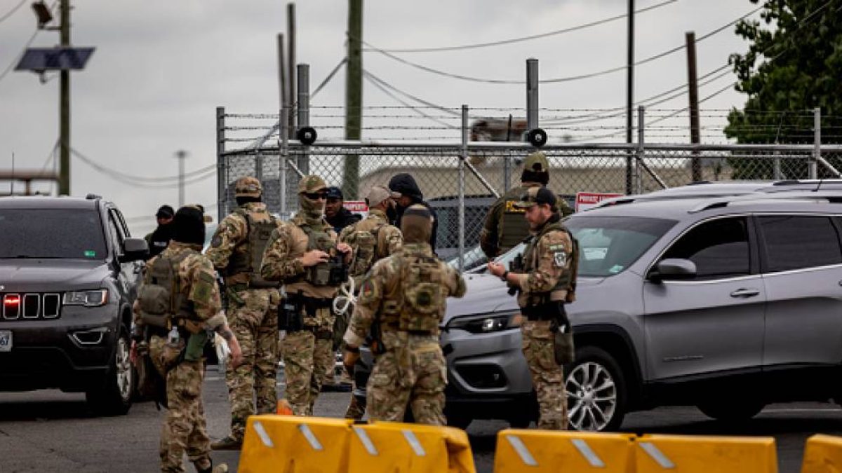 Mortes em centros de detenção do ICE mais que dobram sob Trump, aponta análise