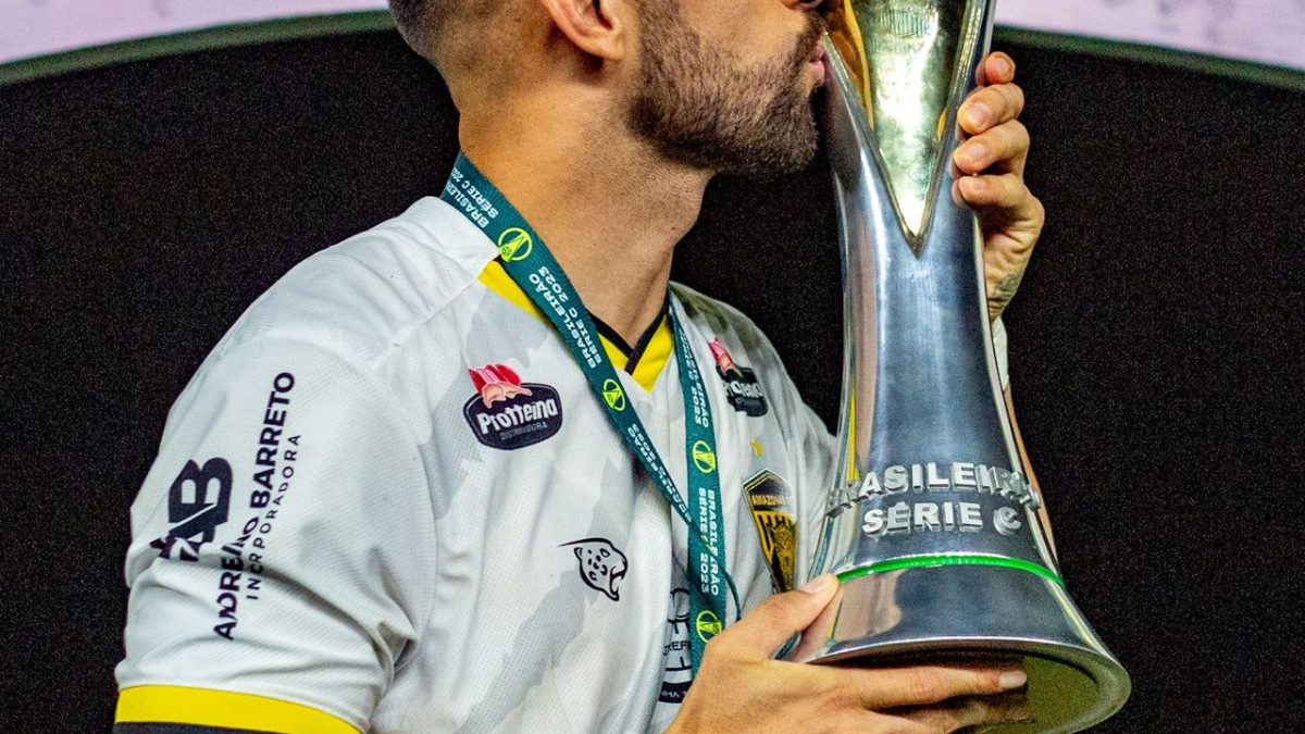 América-MG anuncia volante Jorge Jiménez após acordo de rescisão com o Amazonas