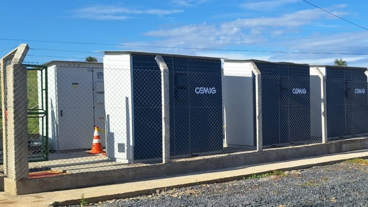 Cemig abre seleção com R$ 50 milhões para energia solar com baterias no agro mineiro