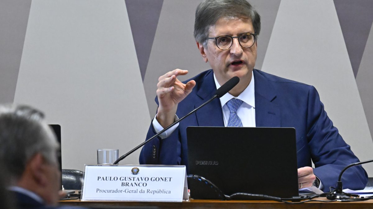 PGR se opõe a revisão criminal de Bolsonaro e pede que STF não conheça ação