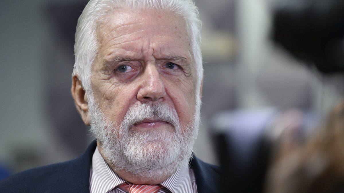 PF faz busca e apreensão contra senador Jaques Wagner em nova fase da operação sobre o Banco Master