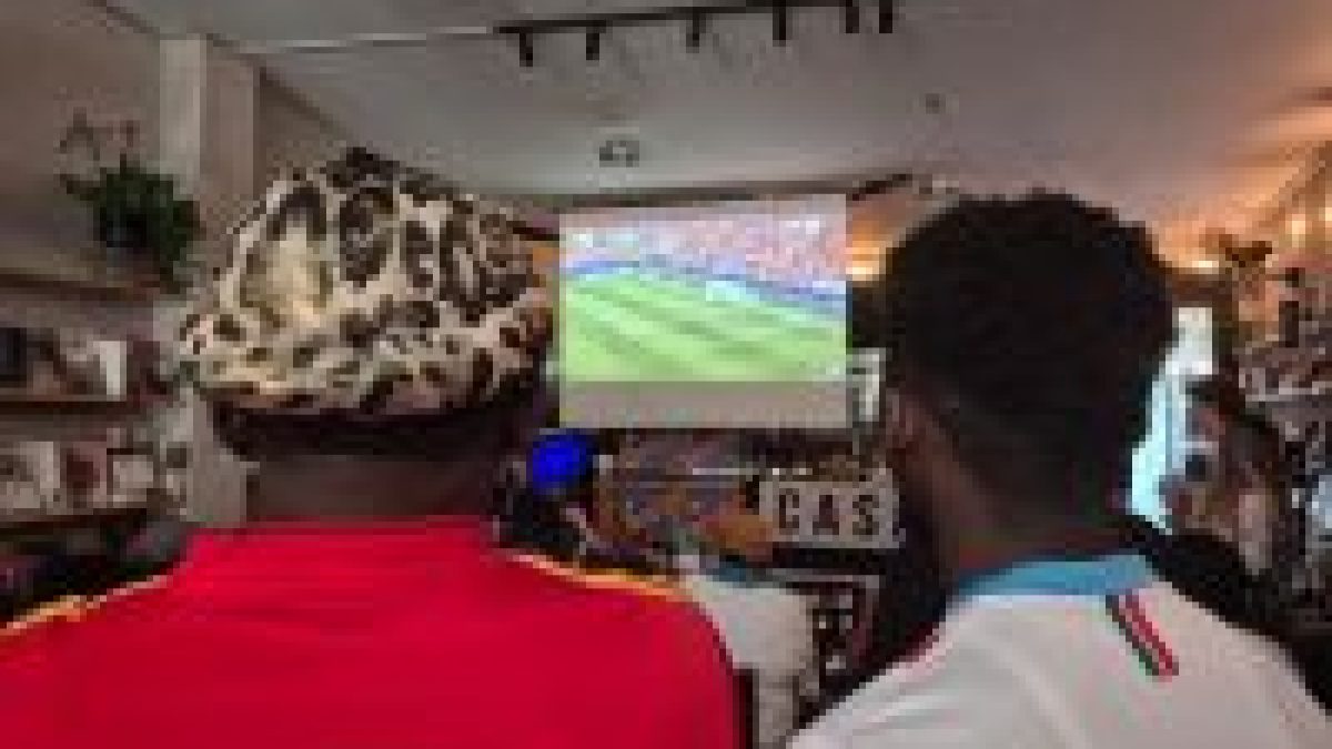 Conheça “Lumumba Vea”, o torcedor símbolo da RD Congo que chegou à Copa