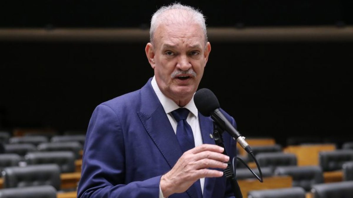 Comissão aprova projeto que pune interdição fraudulenta de idosos com perda da herança