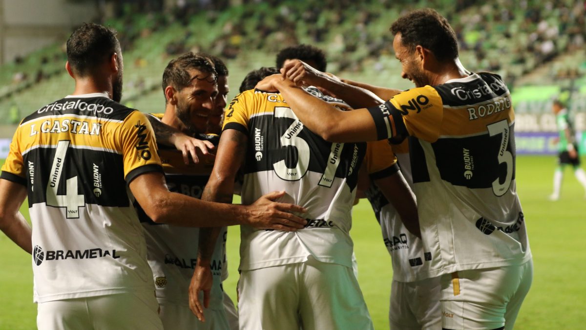 Criciúma x São Bernardo: equipes se enfrentaram apenas duas vezes há 13 anos