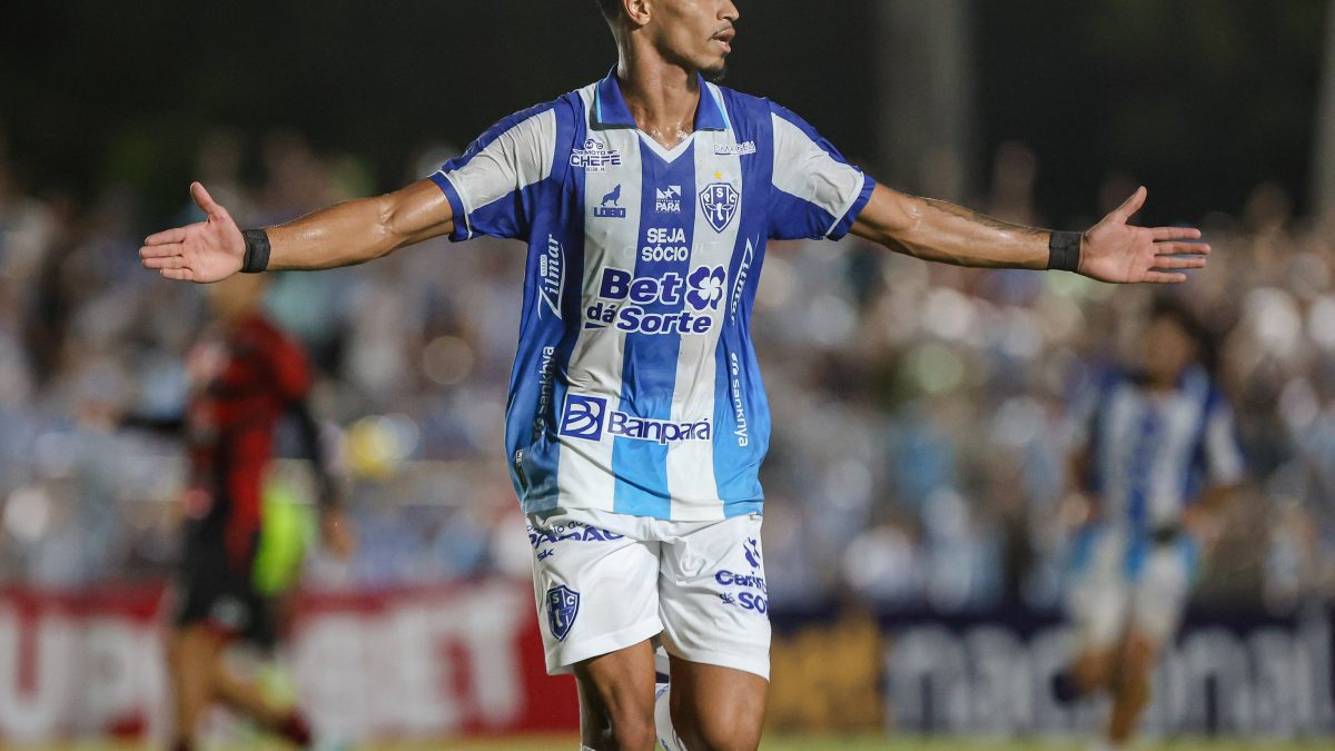 Lucas Cardoso destaca versatilidade e adaptação ao Paysandu: "Me sinto bem jogando como meia e pelos lados"