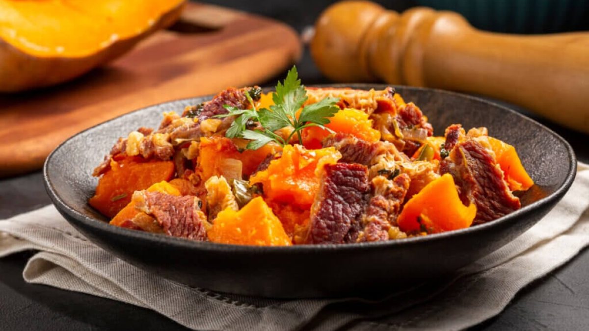 7 receitas irresistíveis com carne-seca para o fim de semana