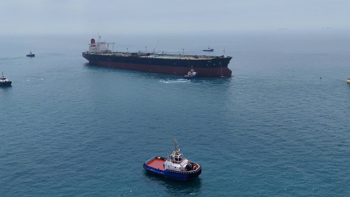 Bloqueio do estreito de Hormuz completa quase quatro meses com impactos globais