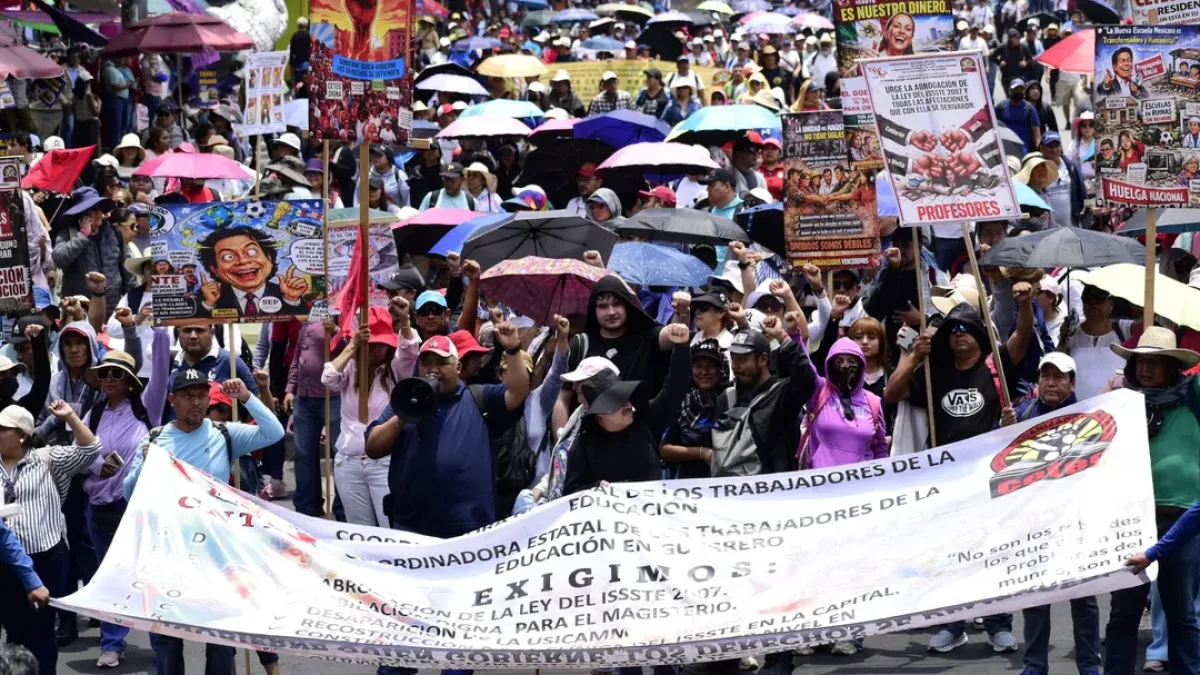 Greve de professores no México ganha força às vésperas da Copa do Mundo 2026
