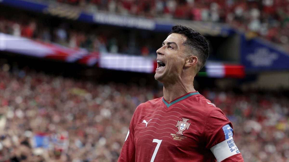 Ibrahimovic questiona desabafo de Cristiano Ronaldo após gols na Copa do Mundo: "Me fez rir"
