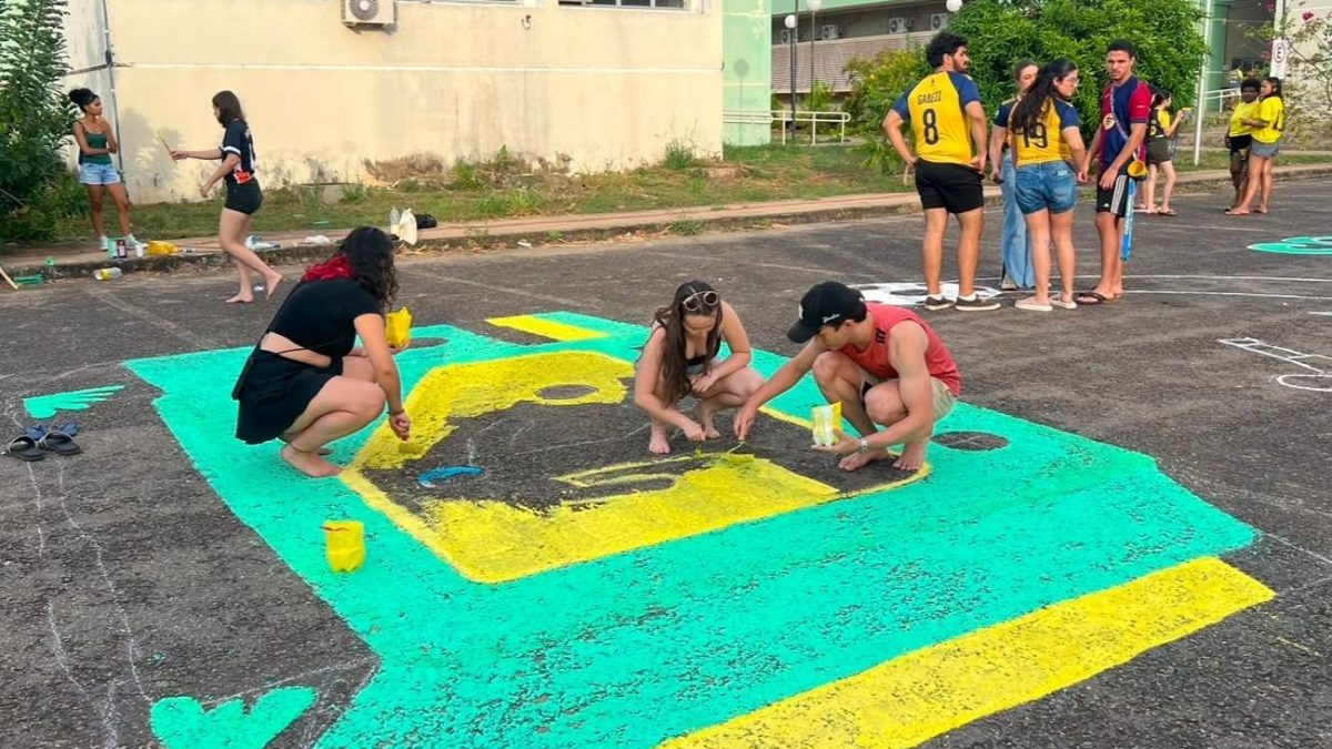 Torcida pinta ruas de Palmas com as cores do Brasil a seis dias da estreia na Copa