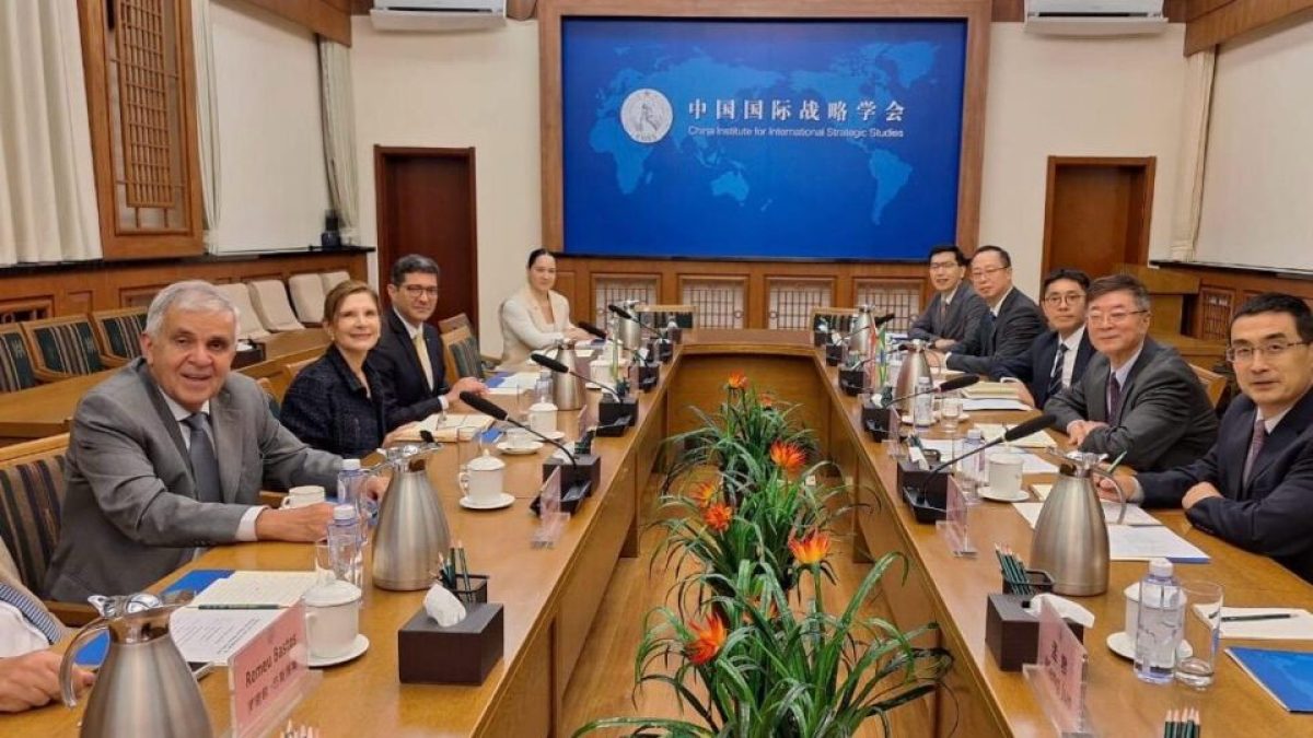 Cúpula do STM viaja à China para discutir cooperação jurídica e tribunais inteligentes