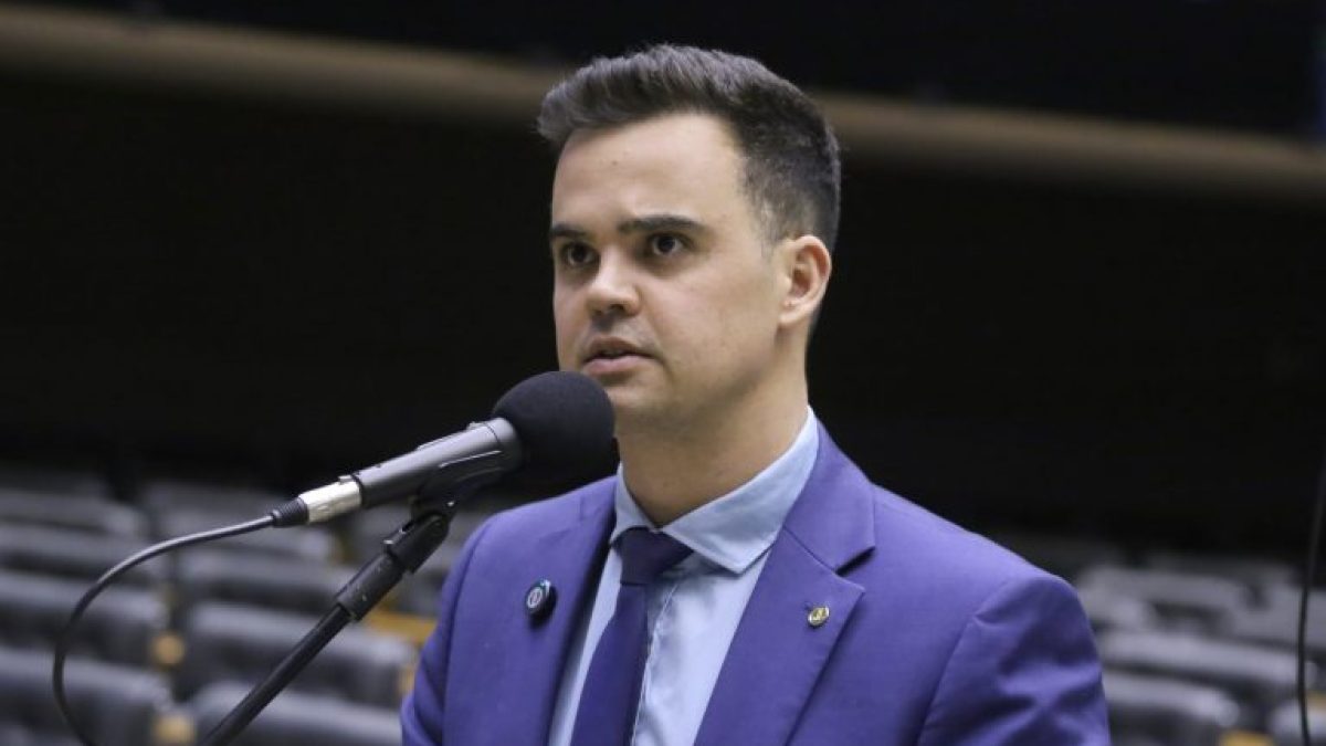 Projeto inclui educação tributária no currículo dos ensinos fundamental e médio