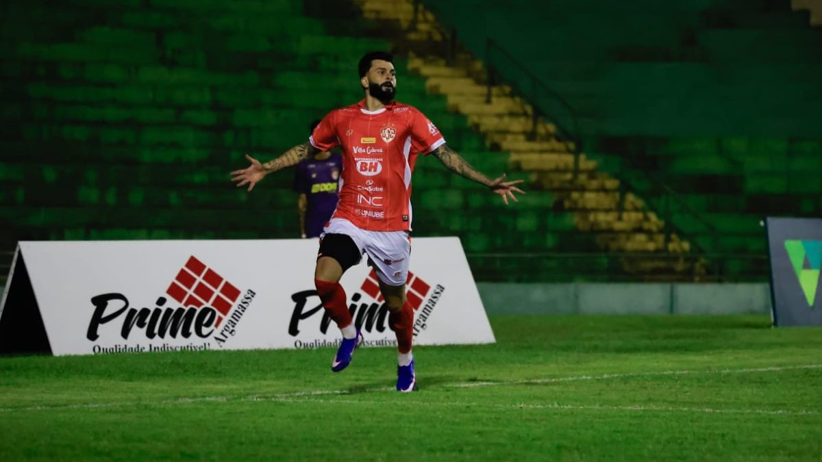 Uberaba vence Guarani-MG e assume liderança do grupo no Módulo 2