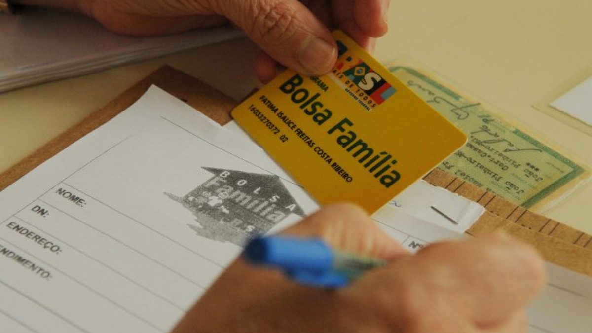 Deputados debatem desvios de recursos do Bolsa Família em audiência na Câmara