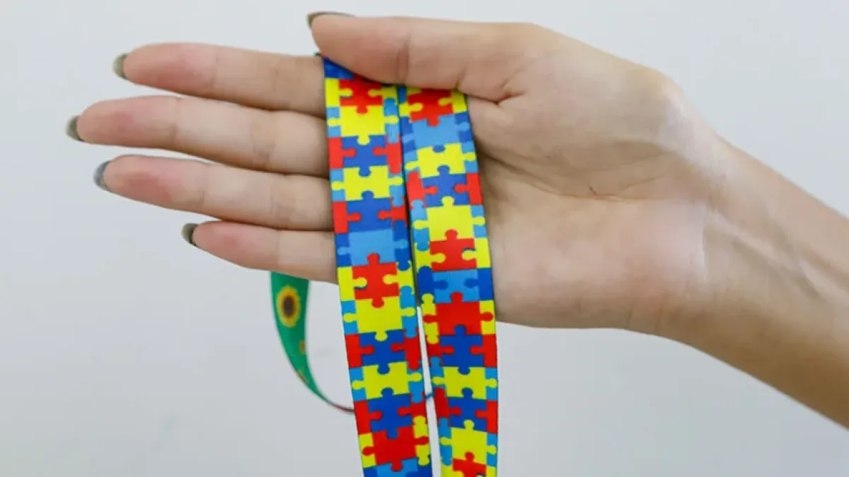 Autoras contestam discurso sobre 'indústria do autismo' e apontam falta de acesso a terapias no Brasil