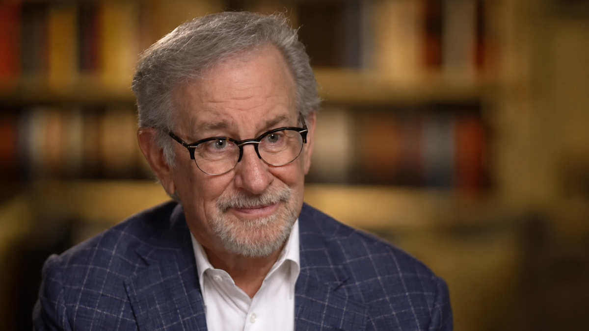 Spielberg diz acreditar que alienígenas visitaram a Terra e ainda estão aqui