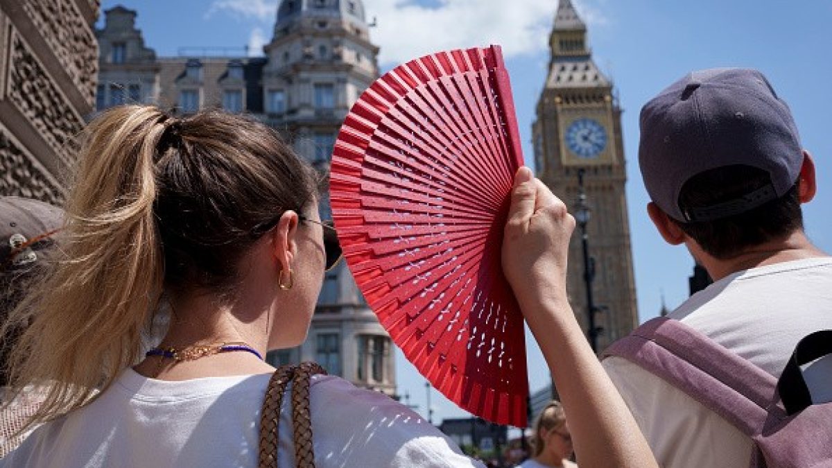 Onda de calor na Europa se intensifica e autoridades fazem alerta para milhões de pessoas