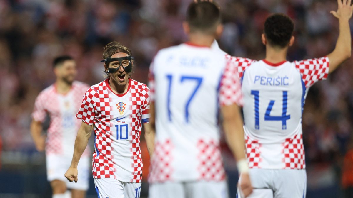 Técnico da Croácia exalta Modric antes da Copa: 'Melhor da história'