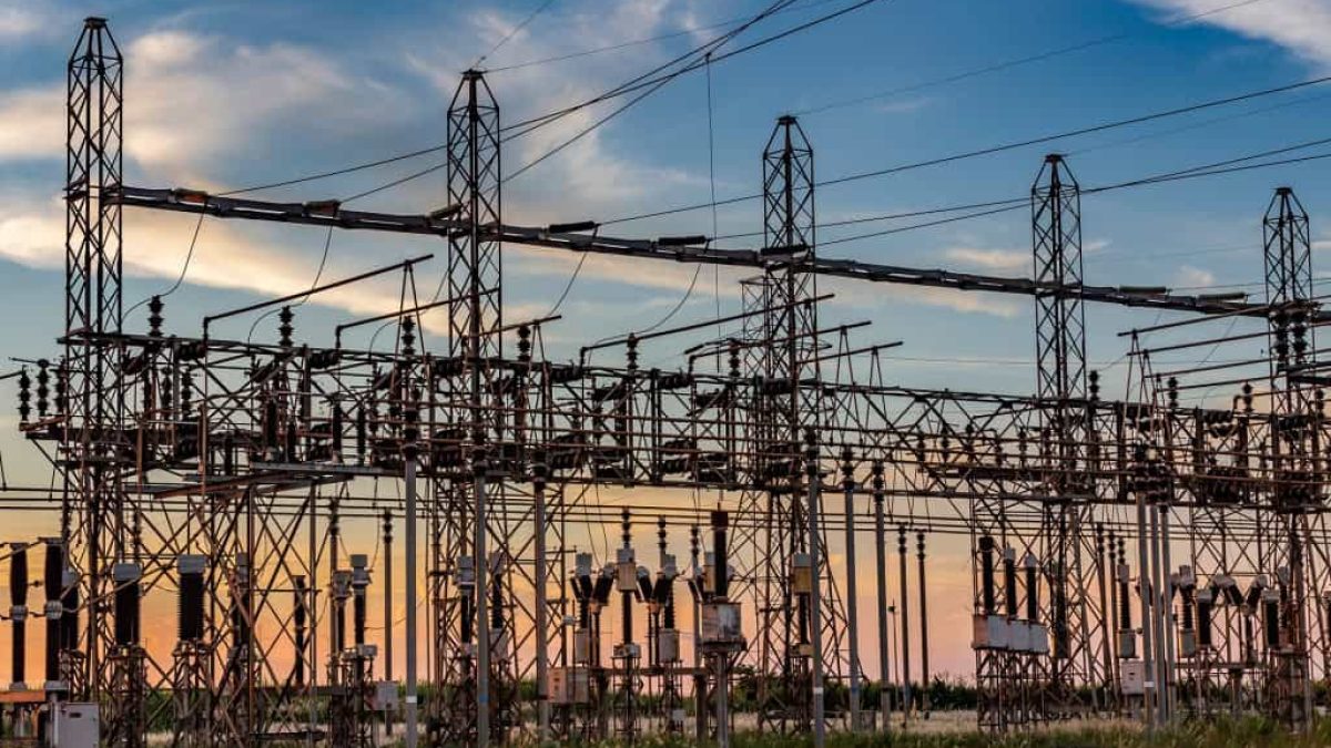 Por que o Brasil precisa cortar a geração de energia quando há eletricidade demais?