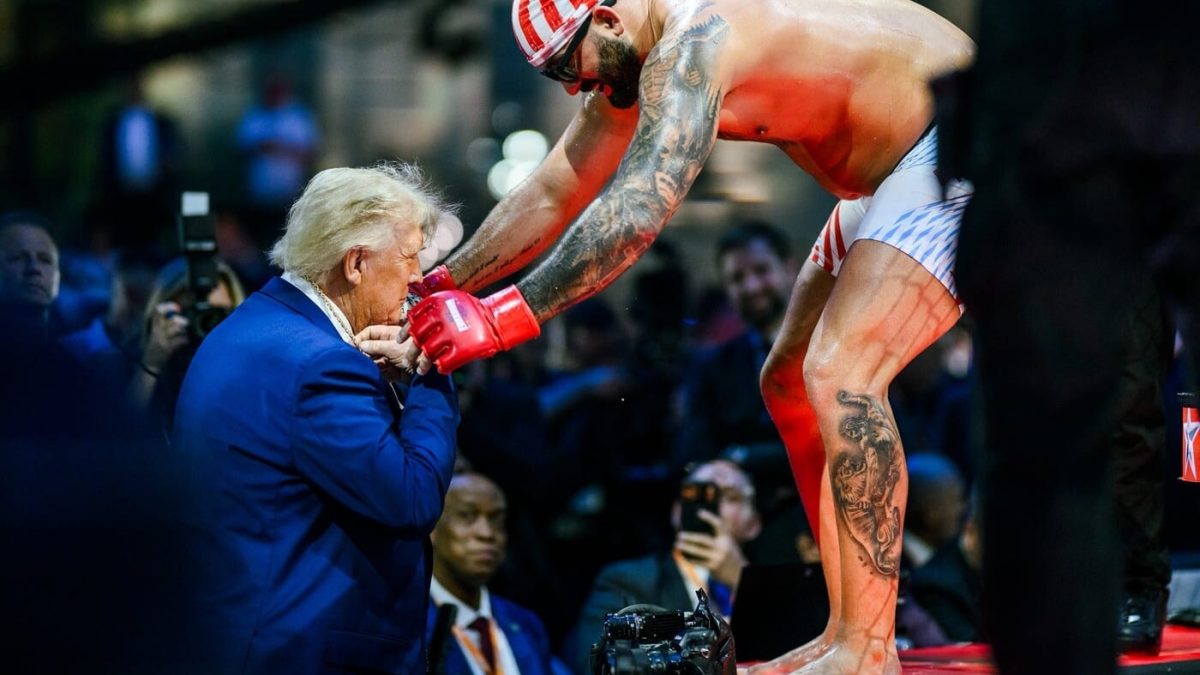‘Happy Birthday, Mr. President’: a vaidade e a rendição de Donald Trump