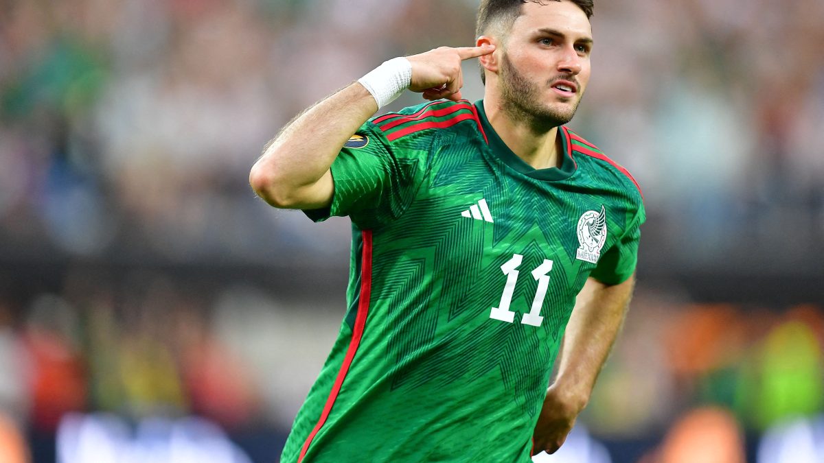 "Bebezão" que rejeitou jogar com Messi e fez um gol na temporada deve entrar no ataque do México