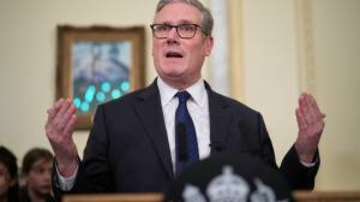 Pressão por renúncia de Starmer no Reino Unido cresce; Trump diz que premiê falhou
