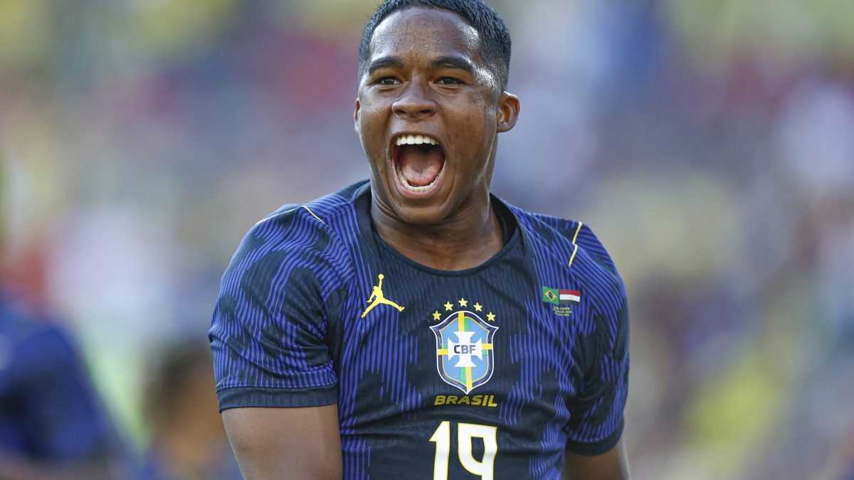 A uma semana da estreia, Seleção Brasileira vence Egito mas deixa dúvidas