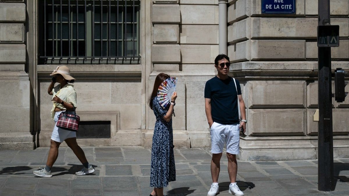 França eleva número de departamentos em alerta máximo devido à onda de calor intenso