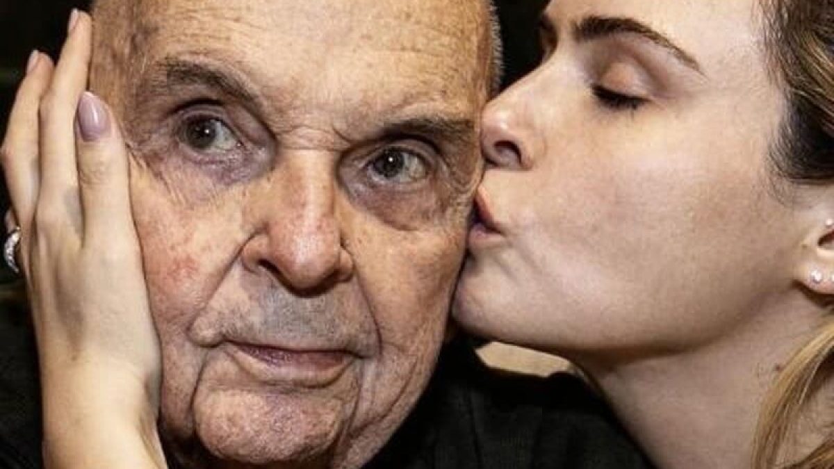 Câmara valida pensão à madrasta de Ana Paula Renault após morte do pai