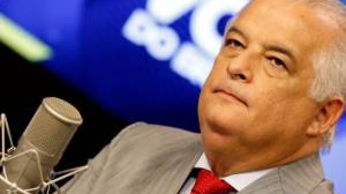 Tarcísio é menor que cadeira do governo de SP, afirma Márcio França