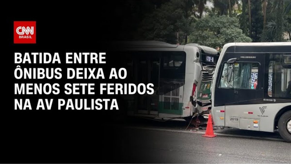 Quatro pessoas ficam feridas após ônibus bater em poste na zona Sul de SP