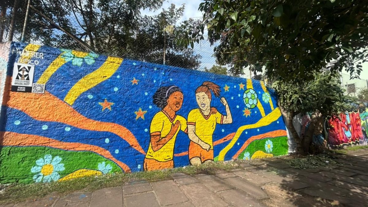 Porto Alegre ganha mural para marcar contagem regressiva para Copa do Mundo Feminina de 2027