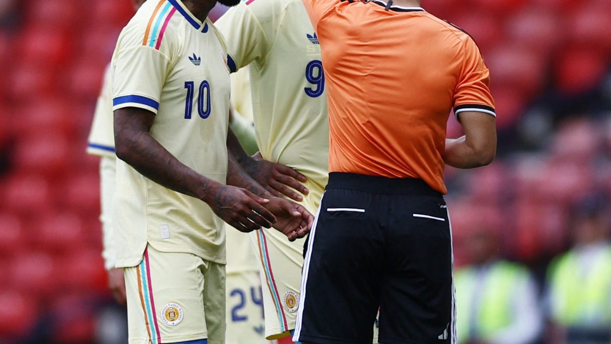 Curaçao goleia Aruba e celebra antes de embarcar para sua 1ª Copa do Mundo