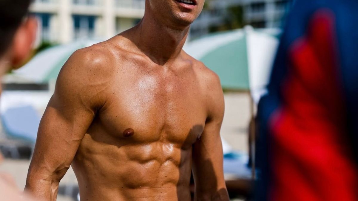 Entenda por que Cristiano Ronaldo, ídolo da seleção de Portugal, não tem tatuagens