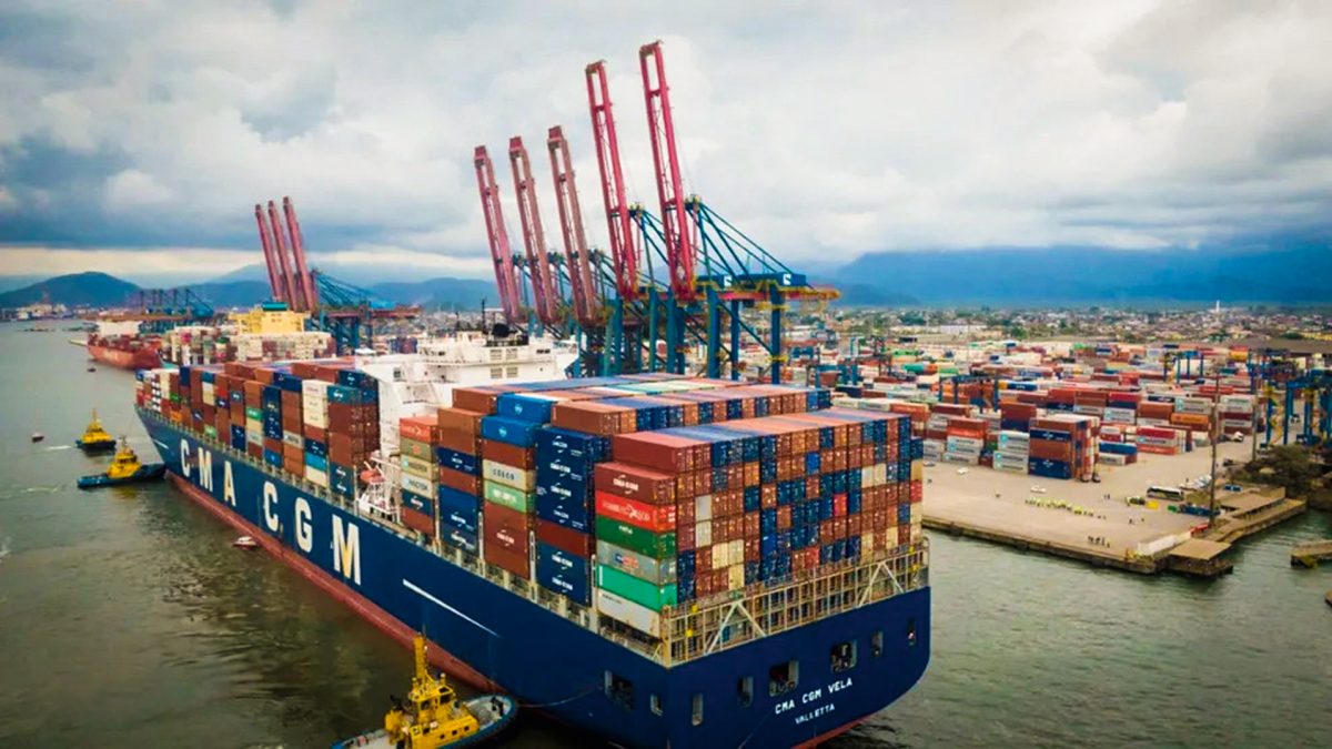 Comércio Brasil-EUA cai 14,3% e déficit bilateral dispara em 2026