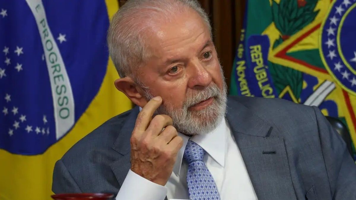 Campanha de Lula montará central para monitorar redes sociais em tempo real