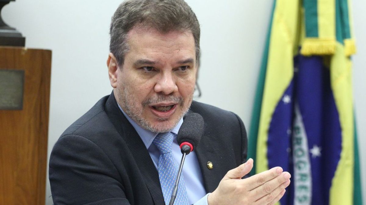 Governo aponta 25,2 milhões de brasileiros em bets ilegais e perda de R$ 38,8 bilhões