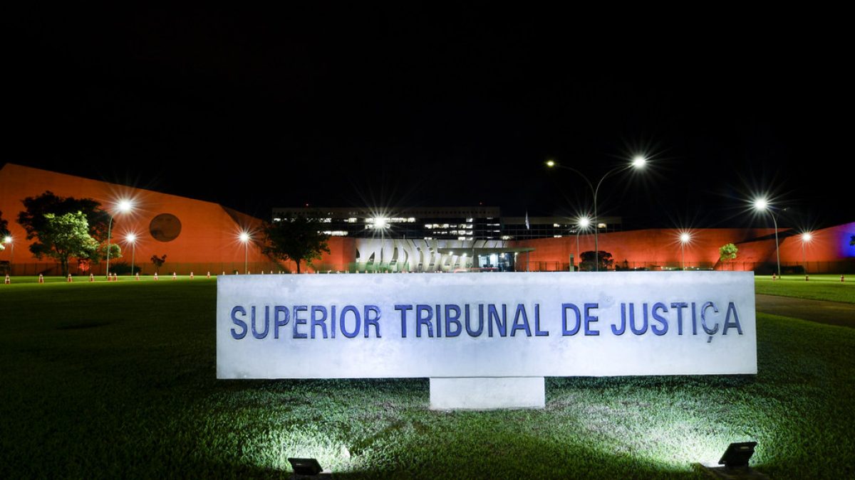 Denúncia revela esquema de venda de decisões no STJ com cobranças milionárias por disputas de terra