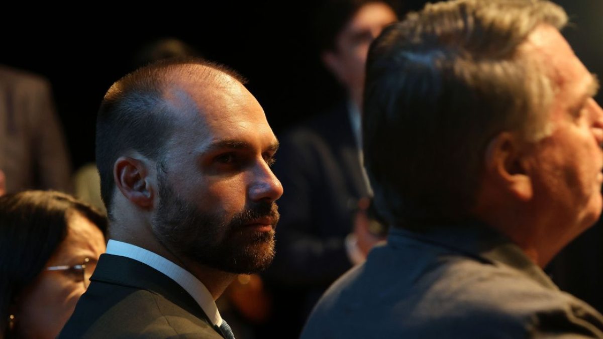 STF condena Eduardo Bolsonaro a 4 anos e 2 meses de prisão e o torna inelegível
