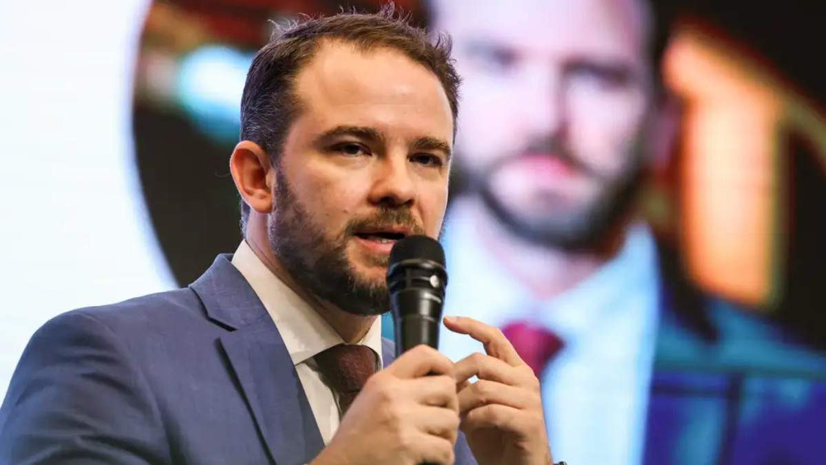 Durigan diz que novo corte da Selic é possível e prevê fim de subsídio aos combustíveis em junho