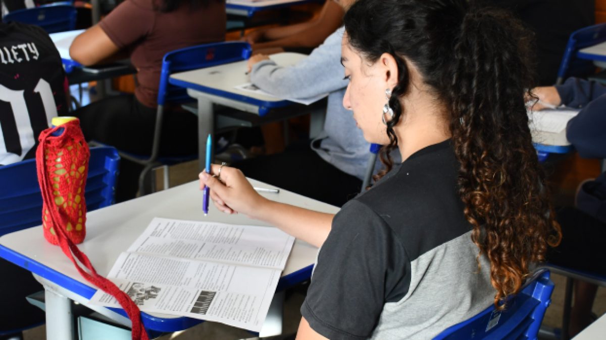 Simulado Enem MG atinge recorde de 90,21% de participação e desempenho cresce 33,7%
