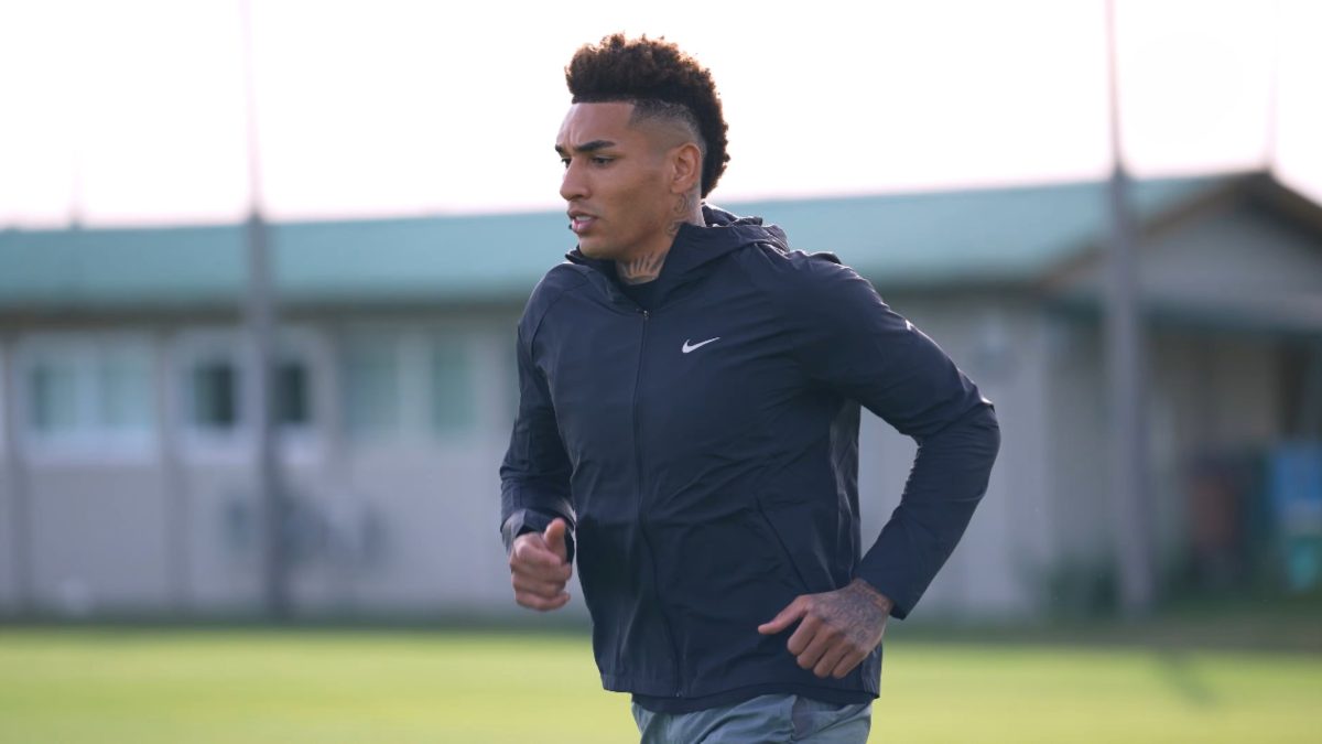 Agora pai, Igor Jesus treina no Coritiba durante pré-temporada e celebra momento: "Muito feliz"