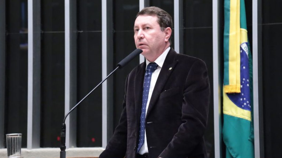 Comissão aprova criação de plataforma para aproximar pequenos municípios e universidades