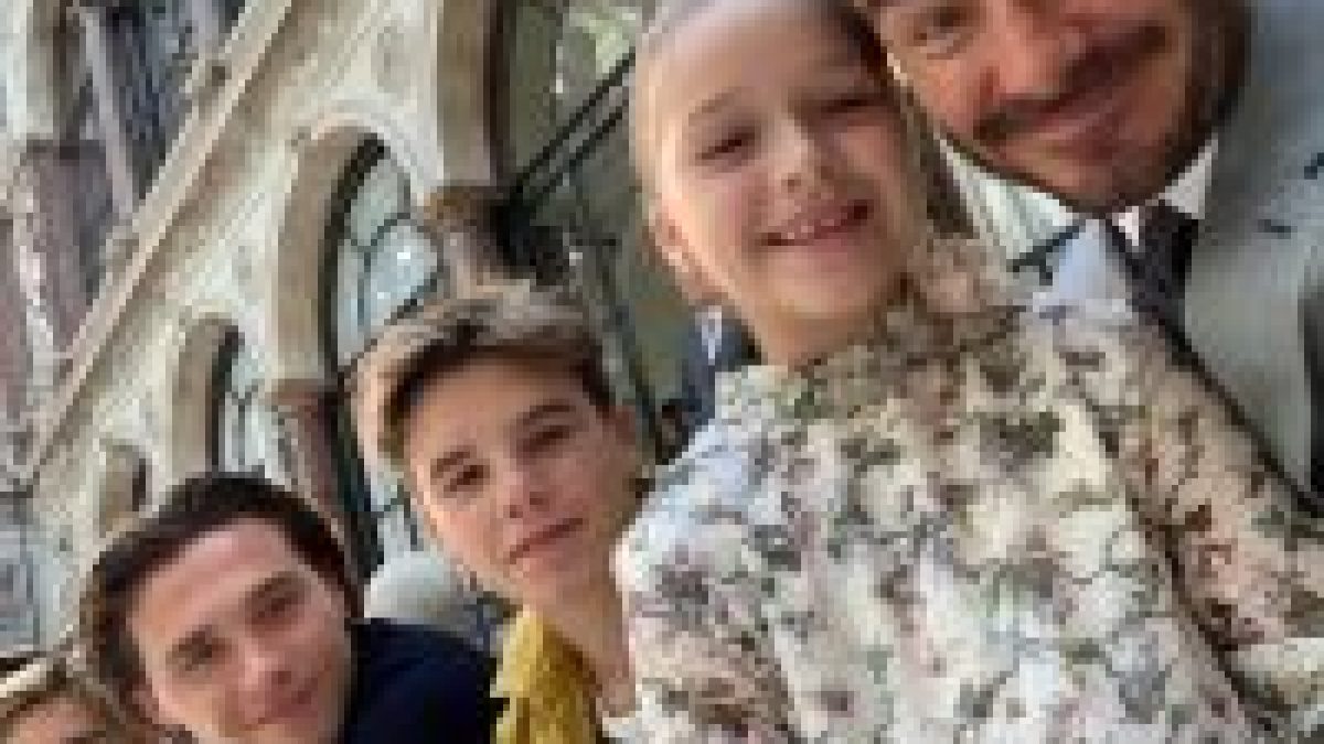 Brooklyn Beckham homenageia esposa em meio a crise com os pais