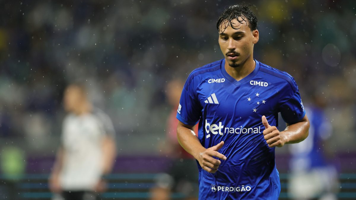Cruzeiro volta aos treinos com reforço, saídas e indefinições no elenco