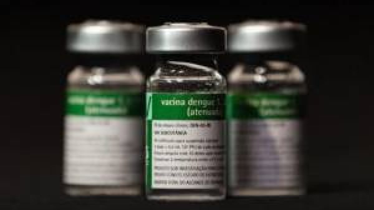Vacina da dengue do Butantan tem suspensão temporária após 42 reações