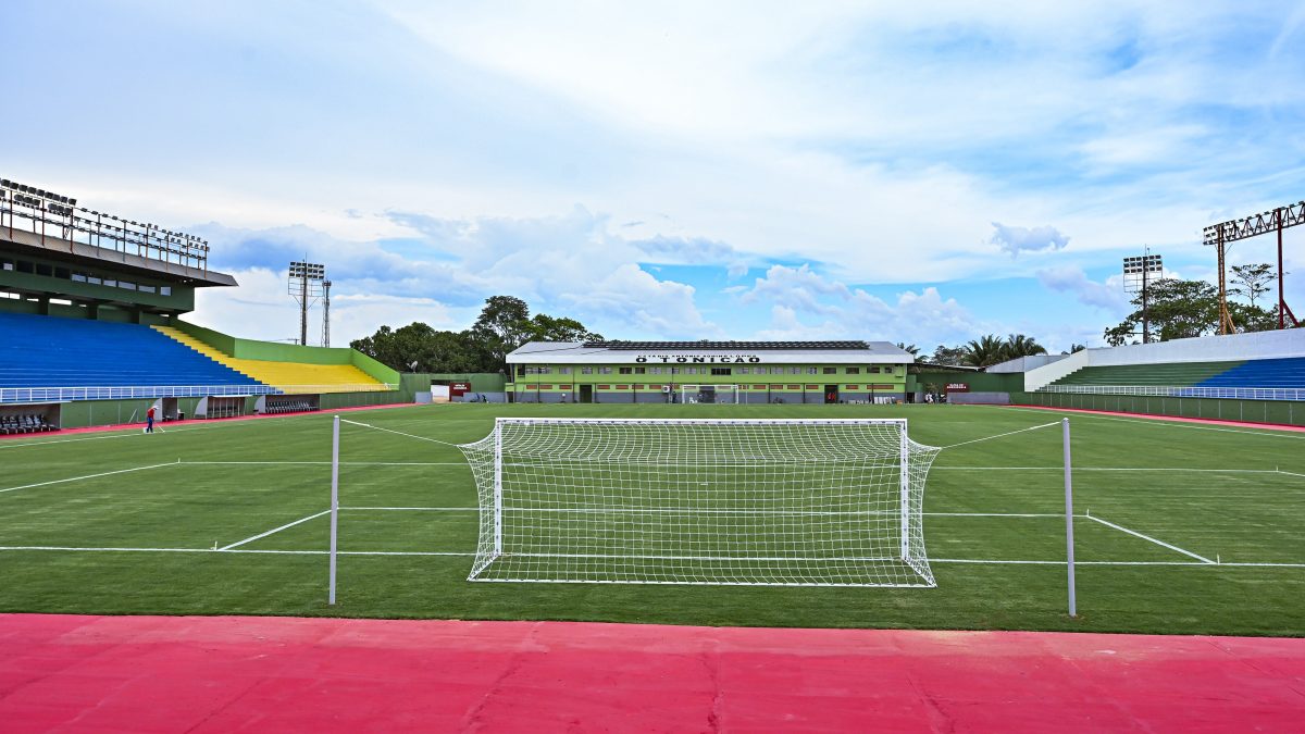 Santa Cruz-AC e Galvez duelam pela liderança do Acreano Sub-20 neste sábado